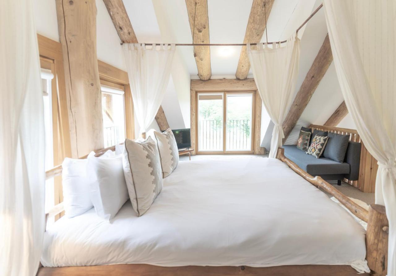 Wild Nurture Eco Luxury Offgrid Log Cabin فورت ويليام المظهر الخارجي الصورة
