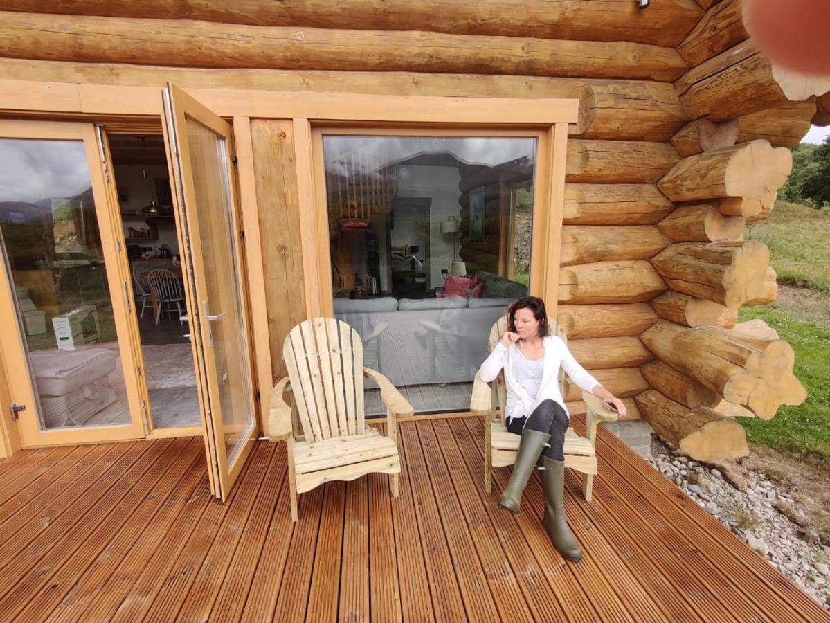 Wild Nurture Eco Luxury Offgrid Log Cabin فورت ويليام المظهر الخارجي الصورة
