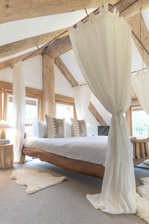 Wild Nurture Eco Luxury Offgrid Log Cabin فورت ويليام المظهر الخارجي الصورة